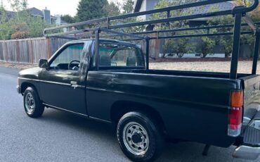 Nissan-d21-hardbody-1991-black-1