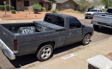 Nissan-d21-hardbody-1991-black-1