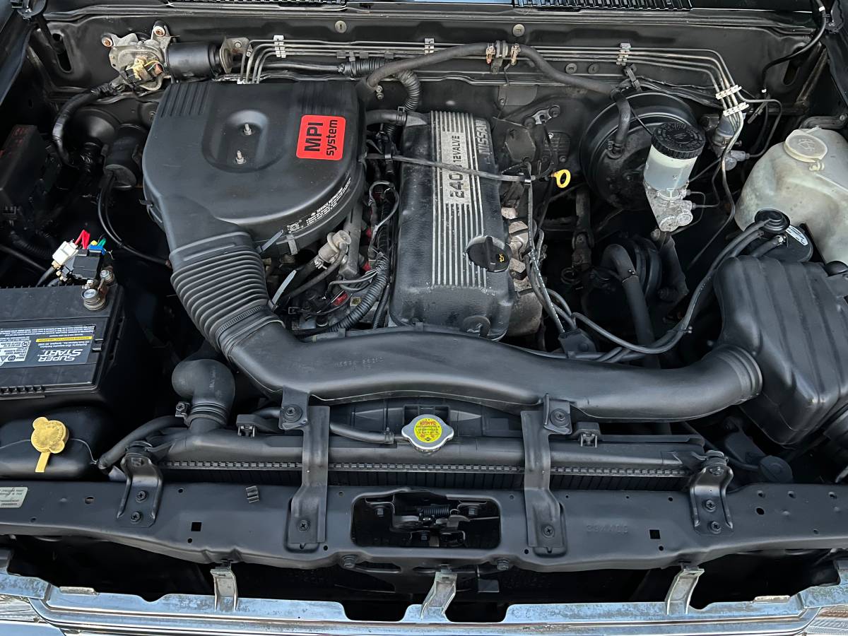 Nissan-d21-hardbody-1991-black-7