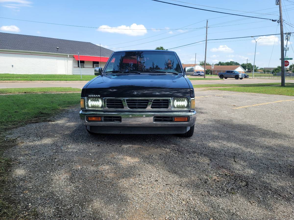 Nissan-d21-hardbody-1993-13