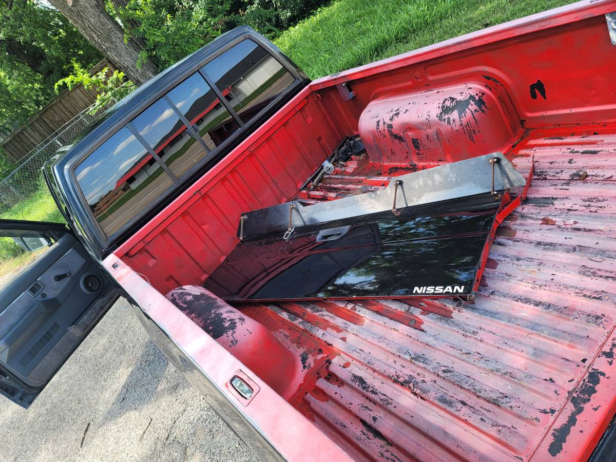 Nissan-d21-hardbody-1993-4