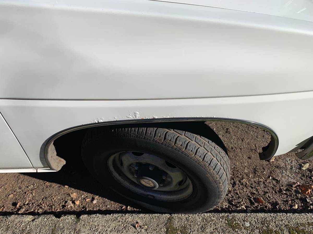 Nissan-d21-hardbody-xe-king-cab-1987-white-18
