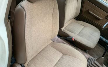 Nissan-d21-hardbody-xe-king-cab-1987-white-8