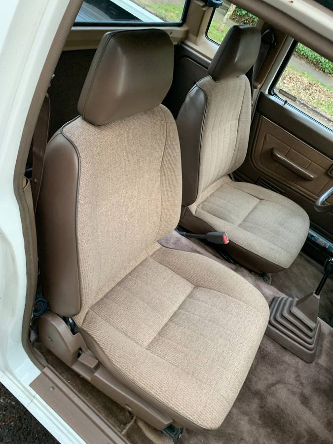 Nissan-d21-hardbody-xe-king-cab-1987-white-8