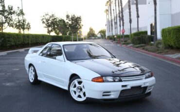 Nissan-gtr-1994-white-11