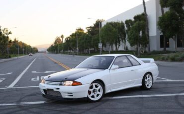 Nissan-gtr-1994-white-21