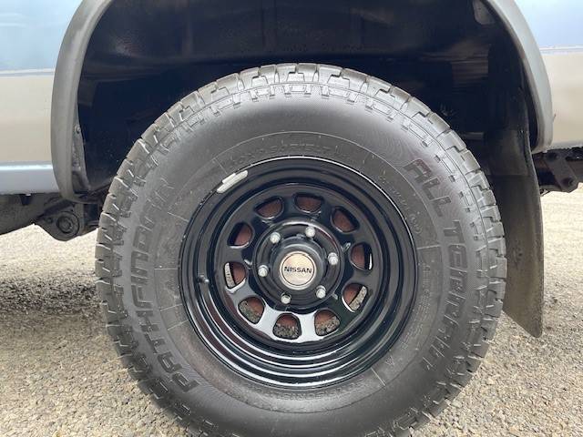Nissan-hardbody-pickup-se-v6-kingcab-4x4-1987-blue-10