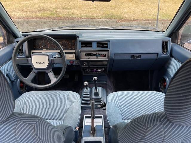Nissan-hardbody-pickup-se-v6-kingcab-4x4-1987-blue-12
