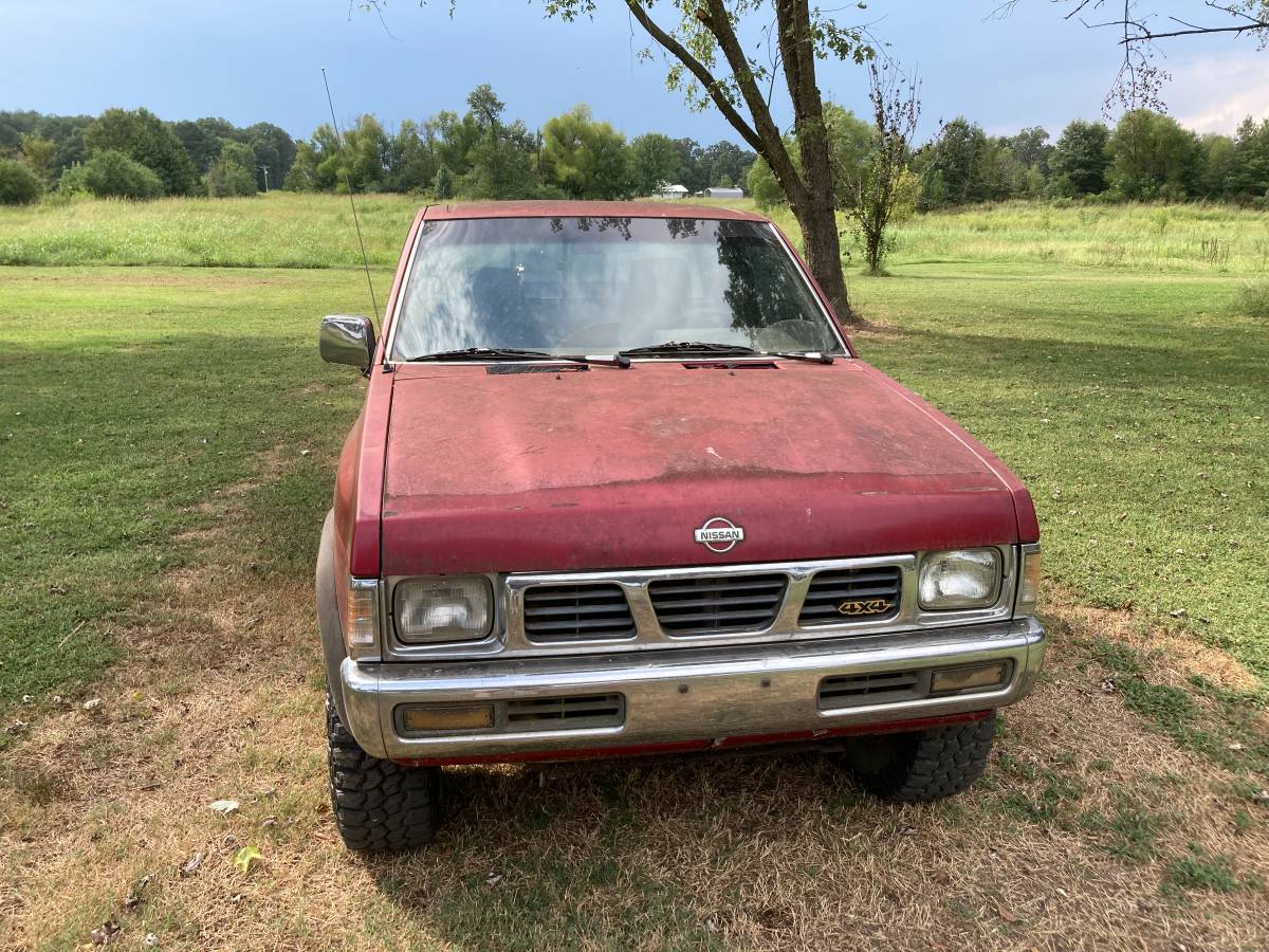 Nissan-king-cab-1992-red-1