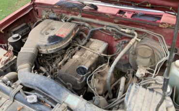 Nissan-king-cab-1992-red-11