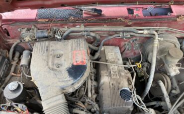 Nissan-king-cab-1992-red-13