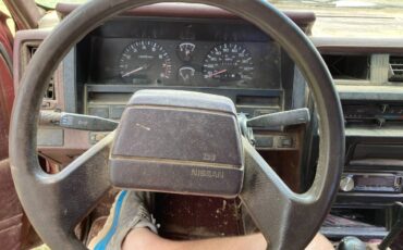 Nissan-king-cab-1992-red-7