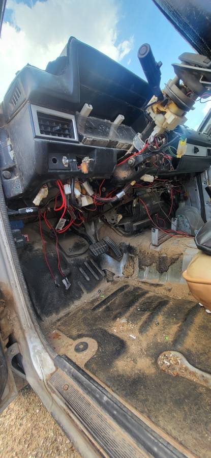 Nissan-king-cab-720-truck-1985-11