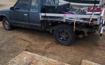 Nissan-king-cab-720-truck-1985-2