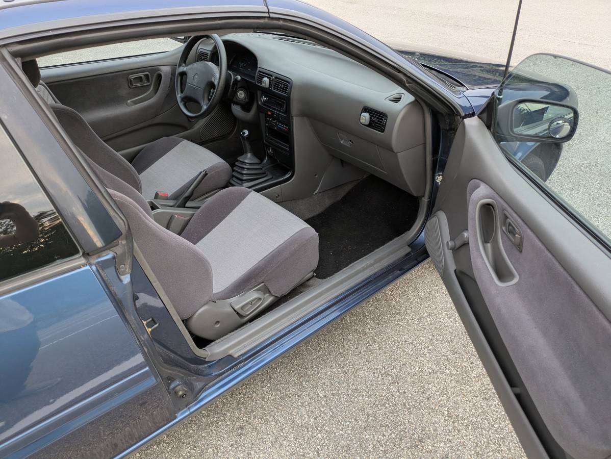 Nissan-nx-1993-blue-2