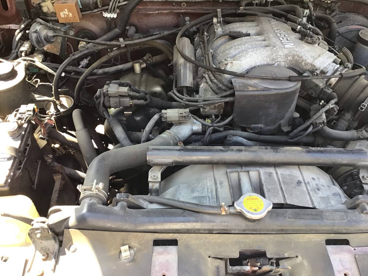 Nissan-pathfinder-1993-red-8