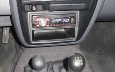 Nissan-pathfinder-xe-4x4-1994-black-11