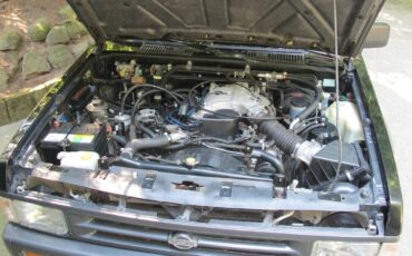 Nissan-pathfinder-xe-4x4-1994-black-12