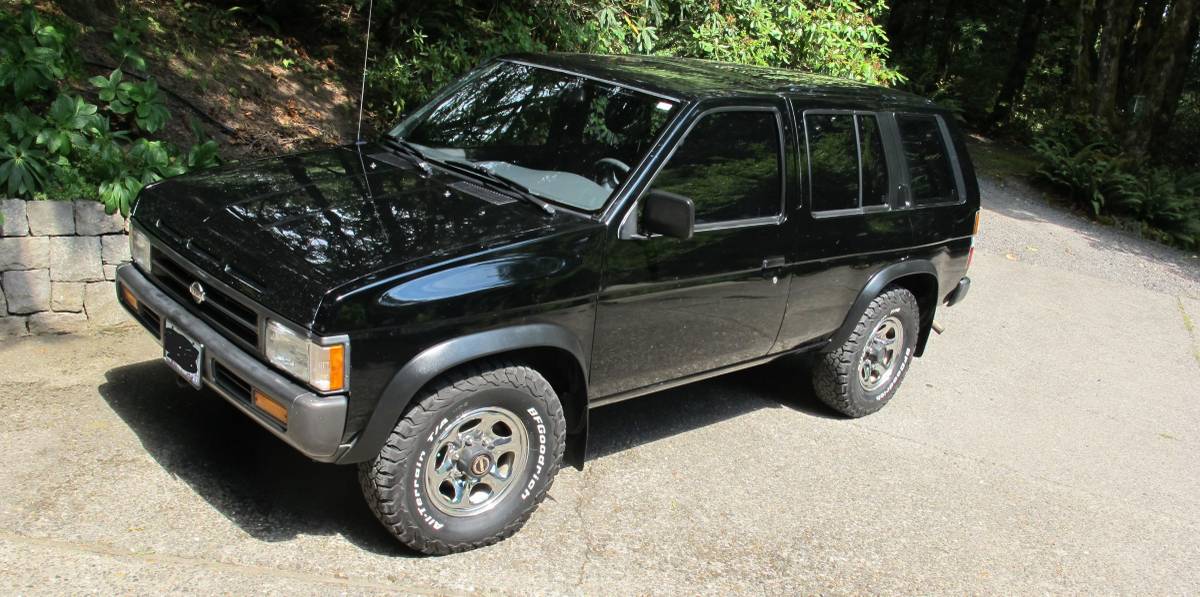 Nissan-pathfinder-xe-4x4-1994-black-17