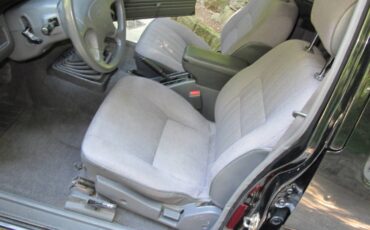 Nissan-pathfinder-xe-4x4-1994-black-4