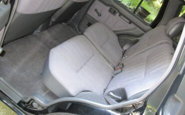 Nissan-pathfinder-xe-4x4-1994-black-6