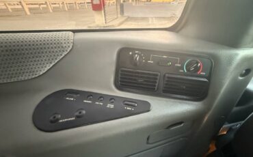 Nissan-quest-1994-grey-10