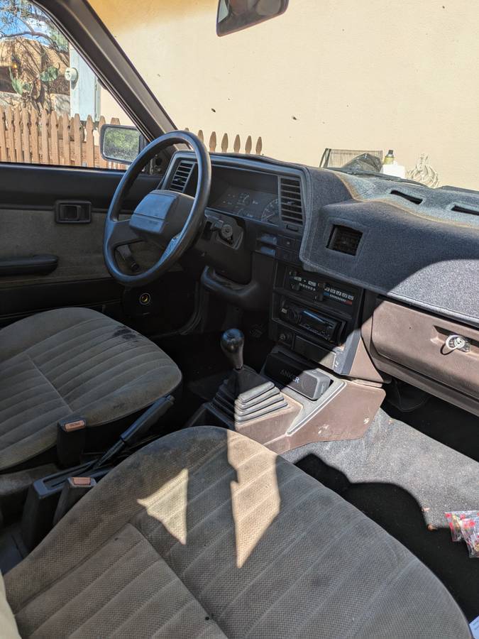 Nissan-sentra-1990-brown-5