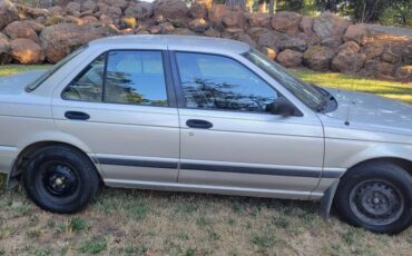 Nissan-sentra-1994-4