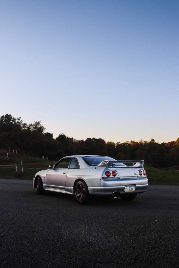 Nissan-skyline-gtr-1995-silver-11