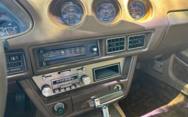 Nissandatsun-720-1981-brown-16