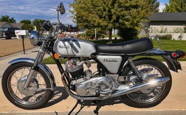 Norton-Commando-750-Roadster-1972-1