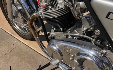 Norton-Commando-750-Roadster-1972-21