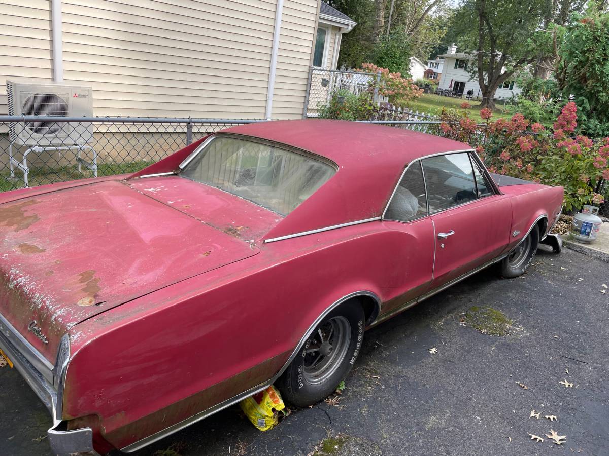 Oldmobile-cutlass-supreme-1967-red-3
