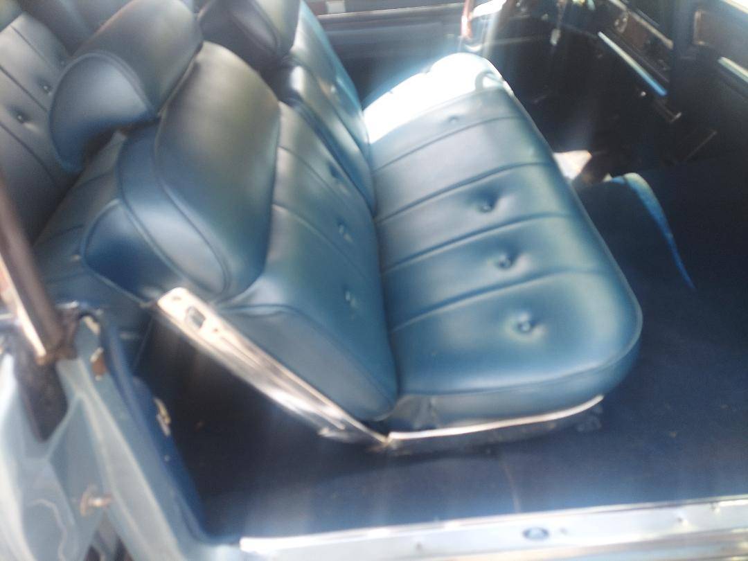 Olds-98-convertible-1969-blue-11