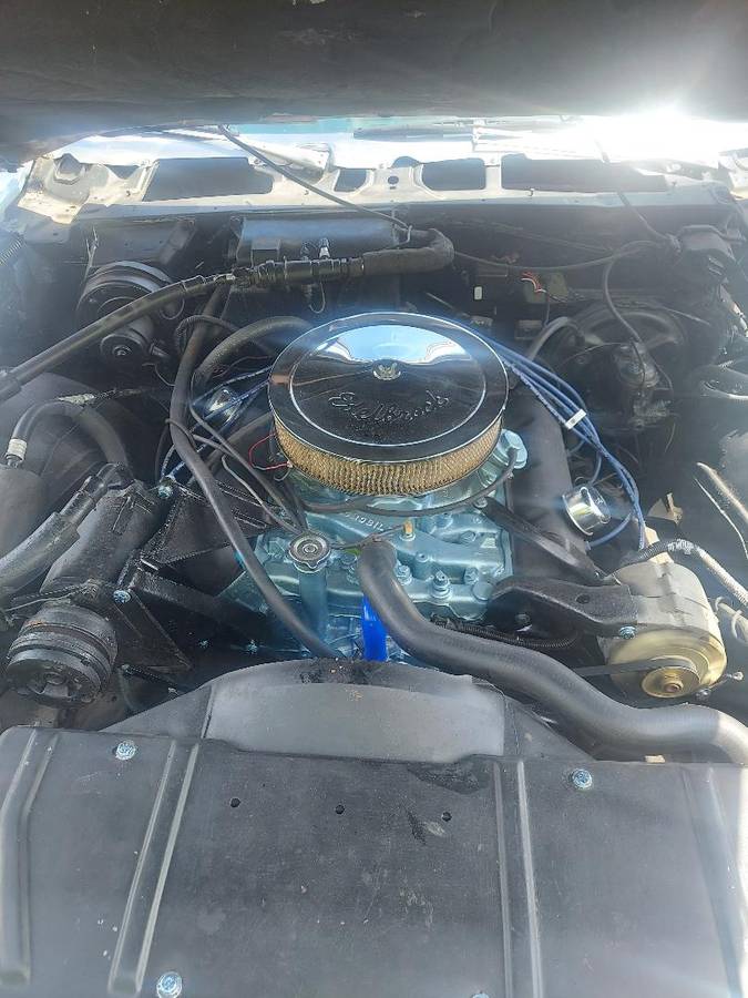 Olds-98-convertible-1969-blue-12