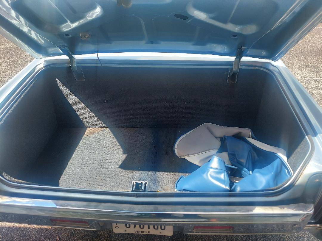Olds-98-convertible-1969-blue-15