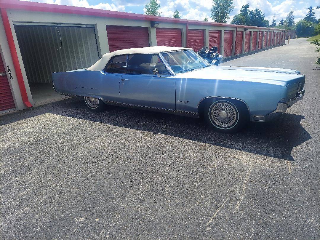 Olds-98-convertible-1969-blue-2
