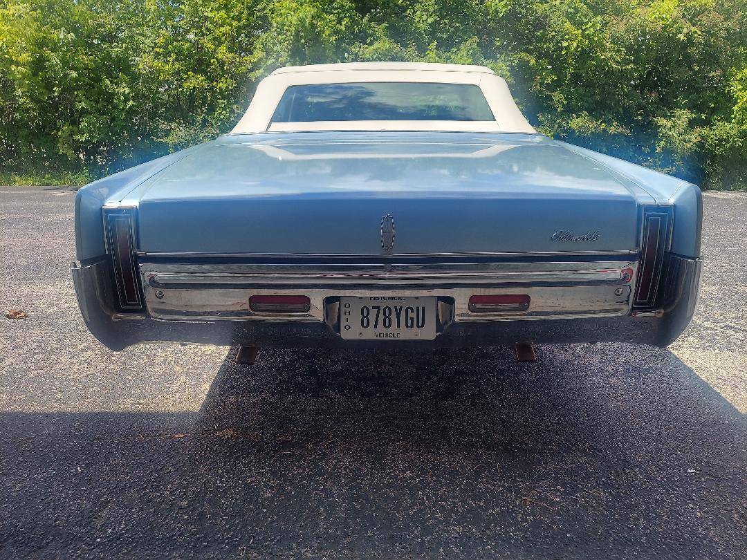 Olds-98-convertible-1969-blue-6