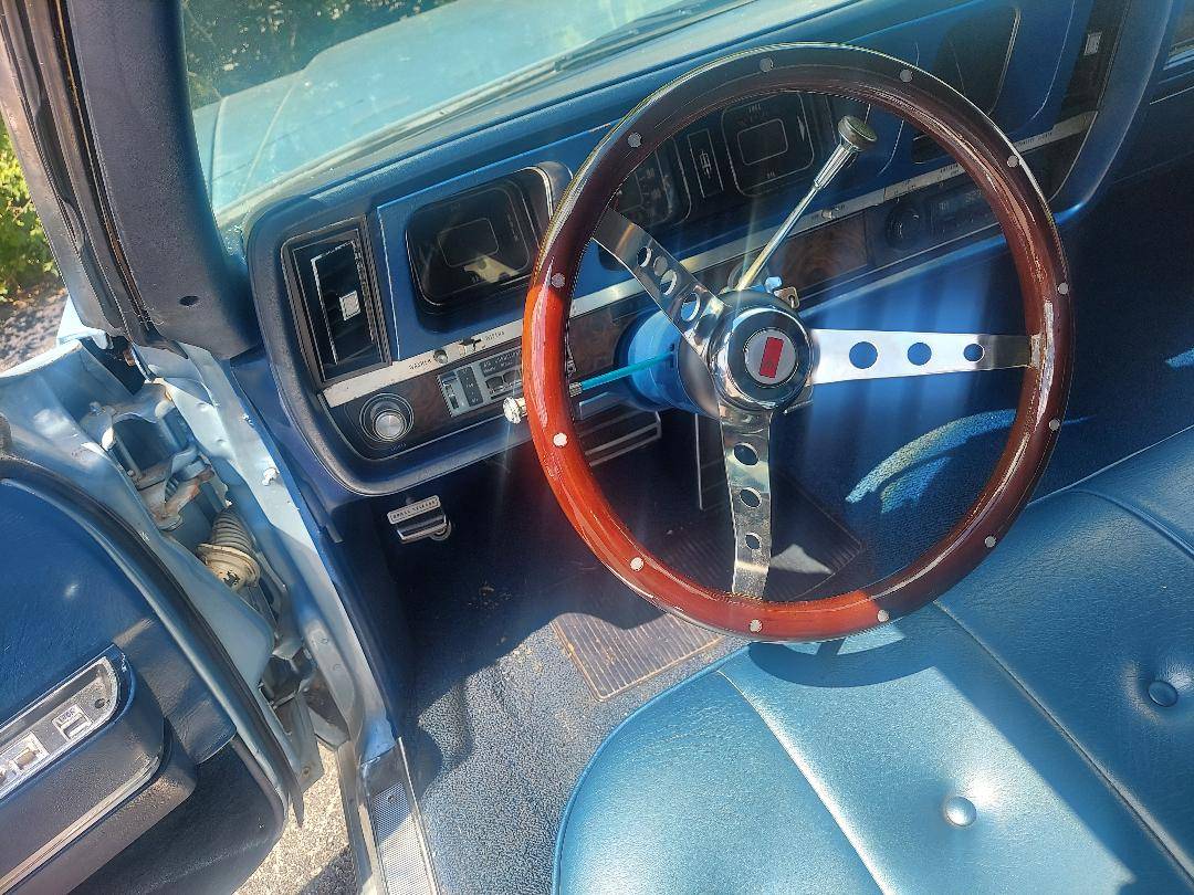 Olds-98-convertible-1969-blue-9