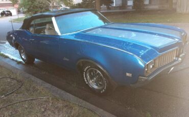 Olds-cutlass-1969-blue-1