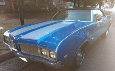 Olds-cutlass-1969-blue