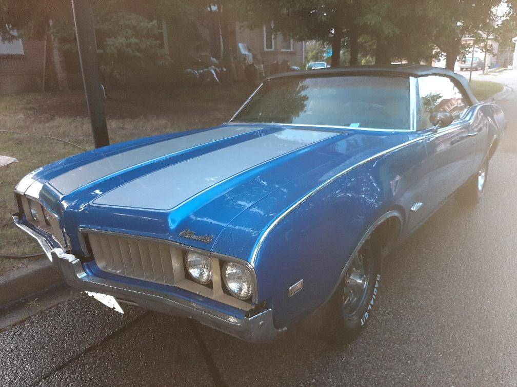 Olds-cutlass-1969-blue