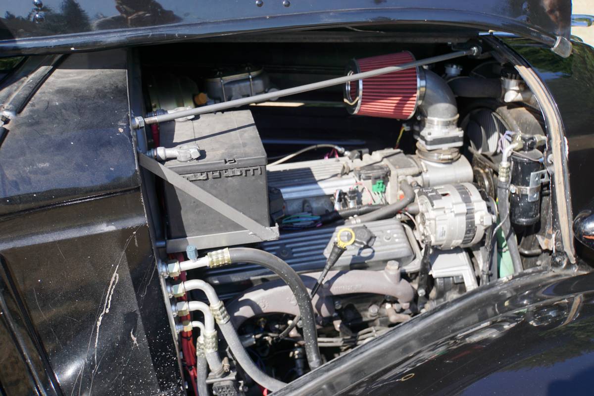 Oldsmobile-1934-black-10