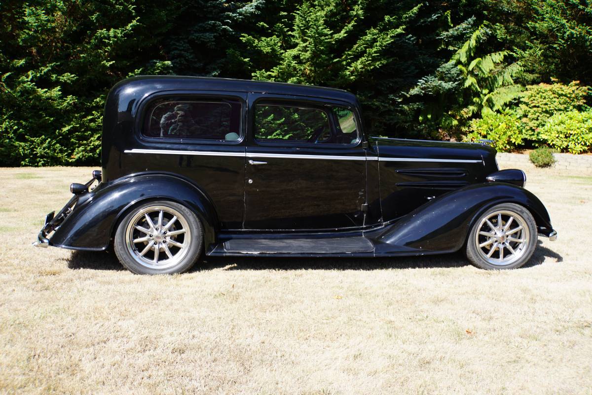 Oldsmobile-1934-black-12
