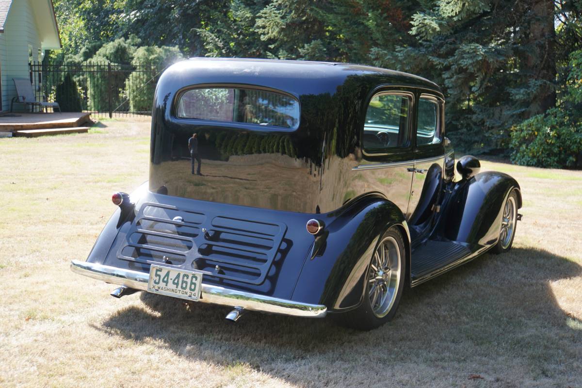 Oldsmobile-1934-black-7