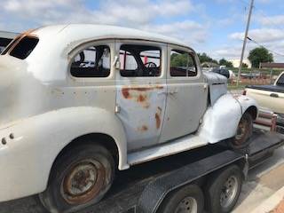 Oldsmobile-1938-white-9