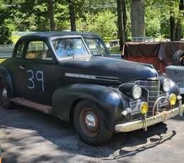Oldsmobile-1939-black-10