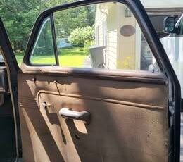Oldsmobile-1939-black-4