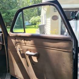 Oldsmobile-1939-black-4