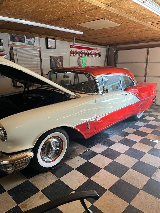 Oldsmobile-1956-red